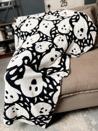 Ghost Cloud Reversible Blanket