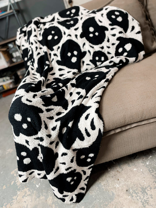 Ghost Cloud Reversible Blanket
